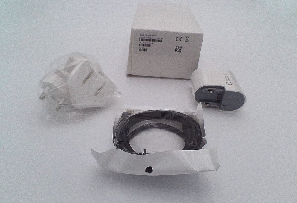 CISCO 800 USB CABLE WITH WW WALL CHARGER (CP-800-USBCH)