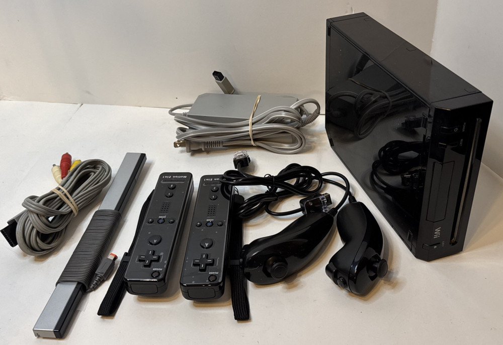 Black Wii Console Bundle RVL-101 Tested & Working