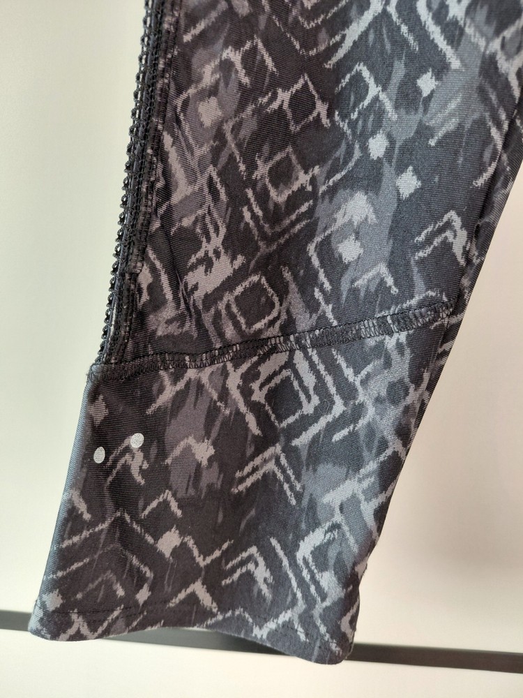 NEXT 3/4 Leg Patterned Workout Legging Grey/Black Size 8