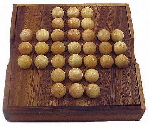Solitaire Marble - Wooden Brain Teaser Game