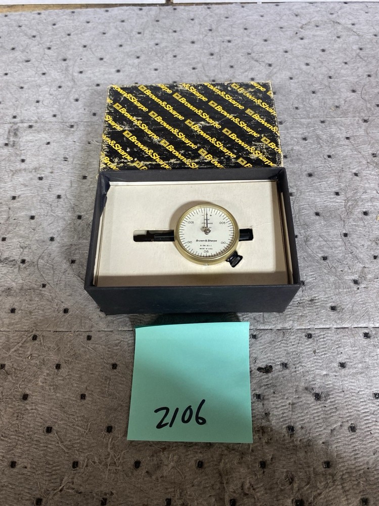 Brown & Sharpe 599-8136-311-1 Dial Indicator