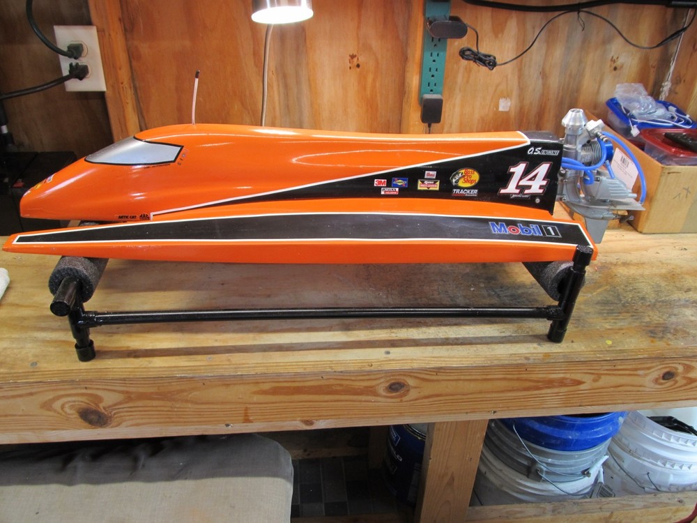 Tunnel Hull Outboard RC Boat