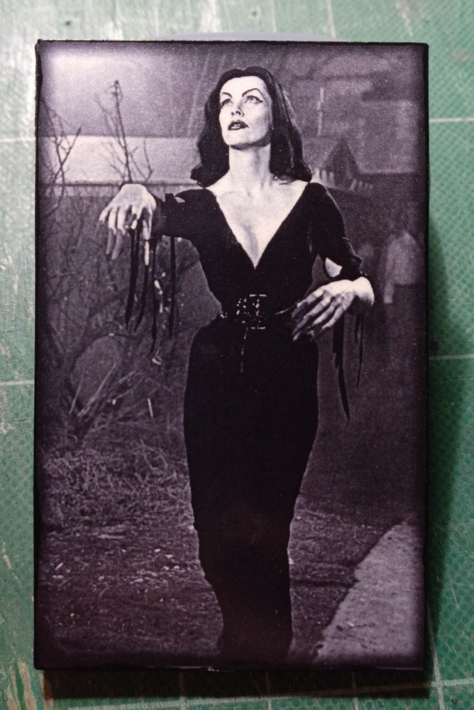 Vampire Plan 9 From Outer Space Ed Wood Masonite Magnet Small Art