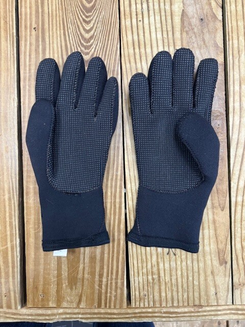 3mm Gloves Medium