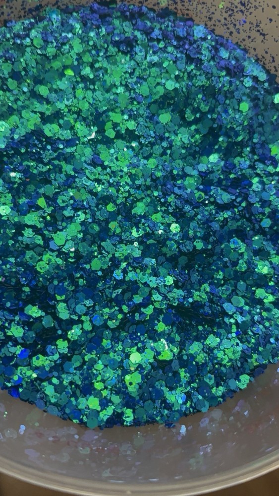 Fish Scales 3.3 Oz Chunky Glitter Bottle