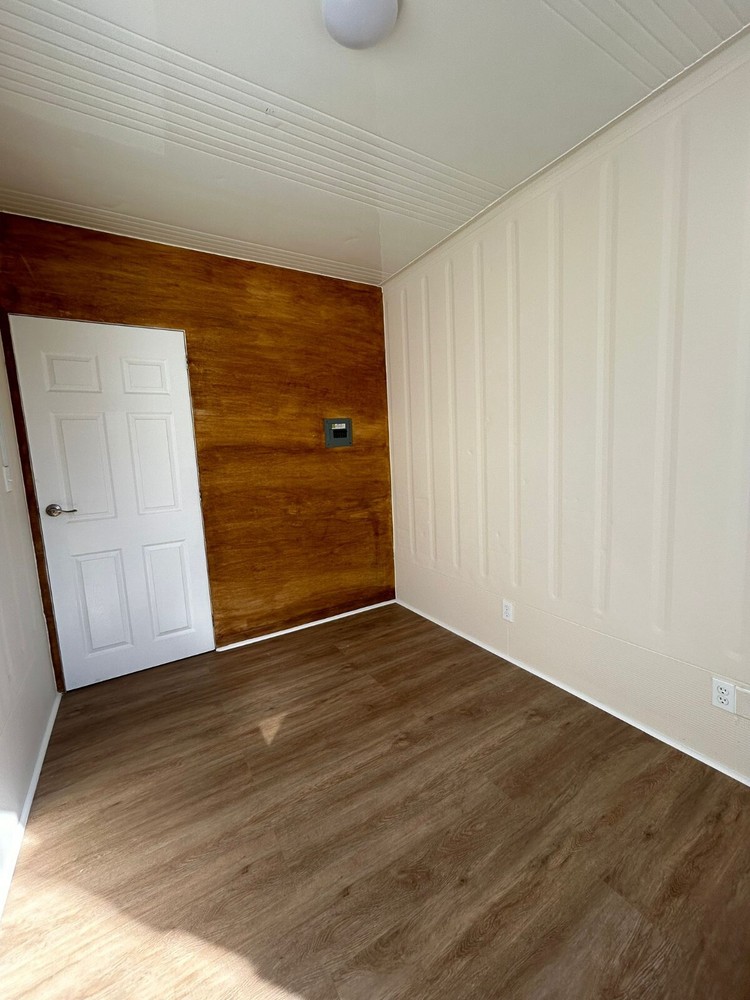 40 ft Container Home - 9'6" x 40' x 8'6"