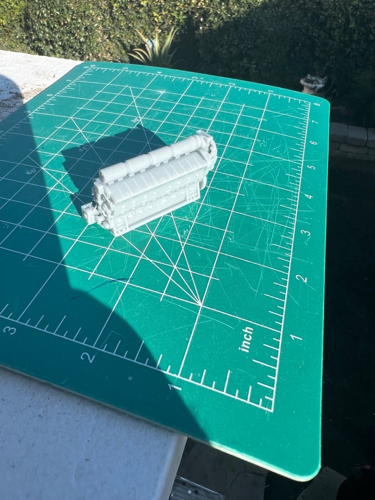 HO scale EMD 710 - 16cyl