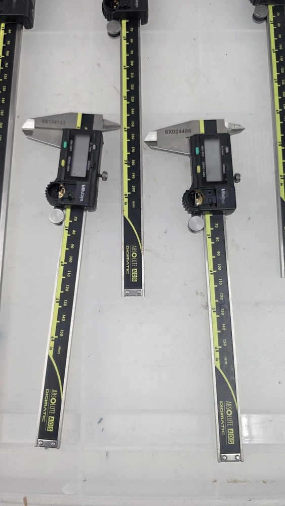 set Mitutoyo Absolute Digimatic Caliper aos Untested