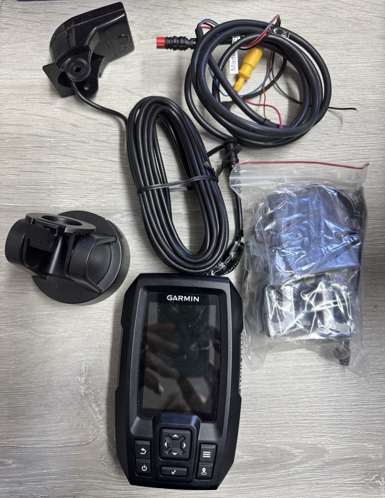 Garmin Striker 4 Dual Beam Transducer - OPEN BOX