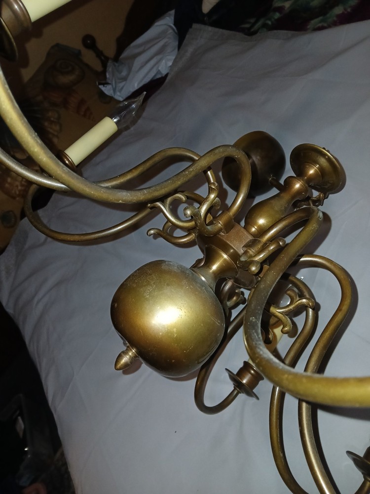 Antique Brass 8 Kight Candlestick Chandelier
