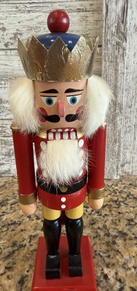 Vintage Silvestri Nutcracker 11”