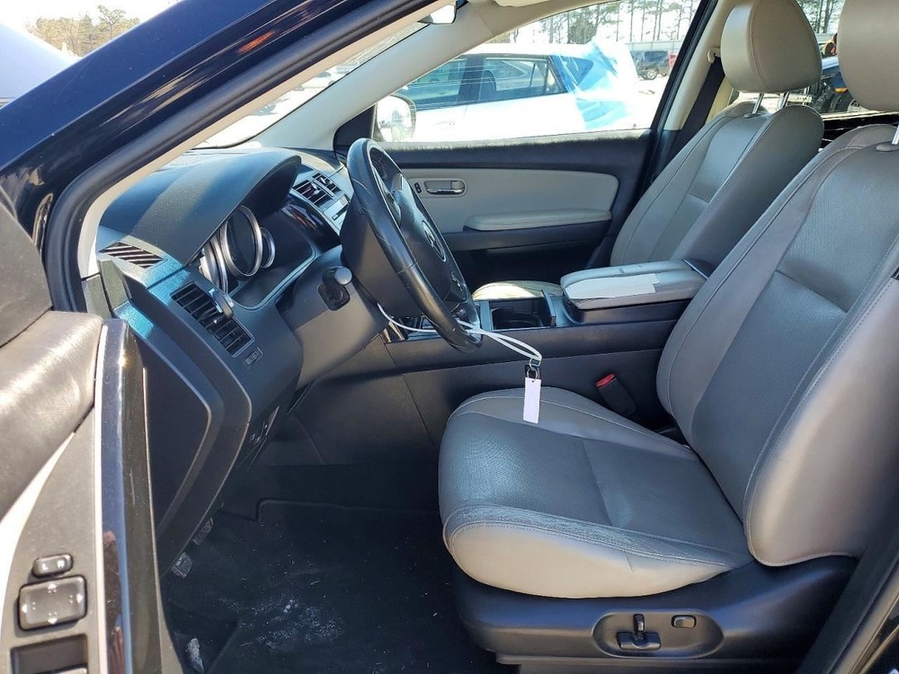 CX-9 2013 Glove Box 5023675