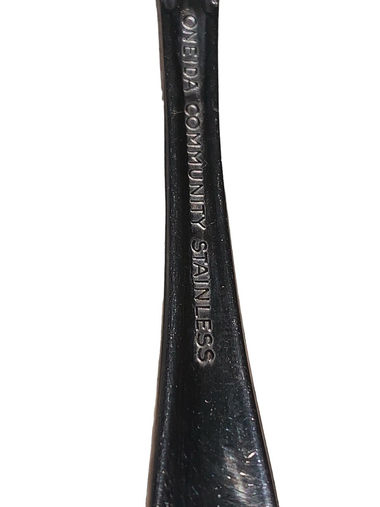 Oneida Silver Strathmore Place Oval Soup Spoon 501747