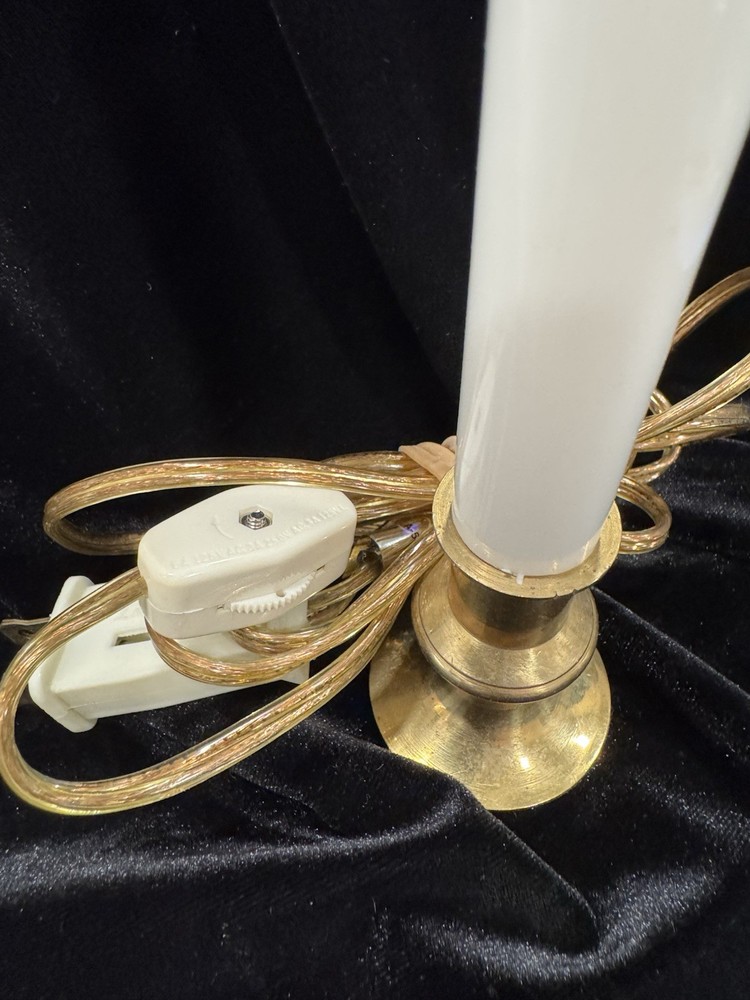 Electric Candle Lamp Solid Brass Base 7" Candle Light Christmas #91943