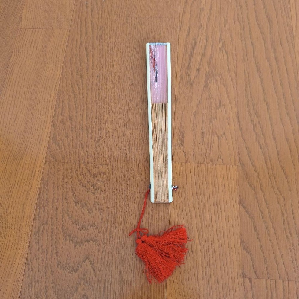 Folding Sensu Fan with tassel
