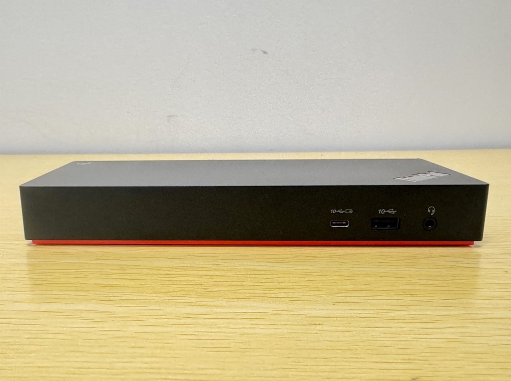 Lenovo ThinkPad Universal Thunderbolt 4 Dock Docking Station No AC Adapter