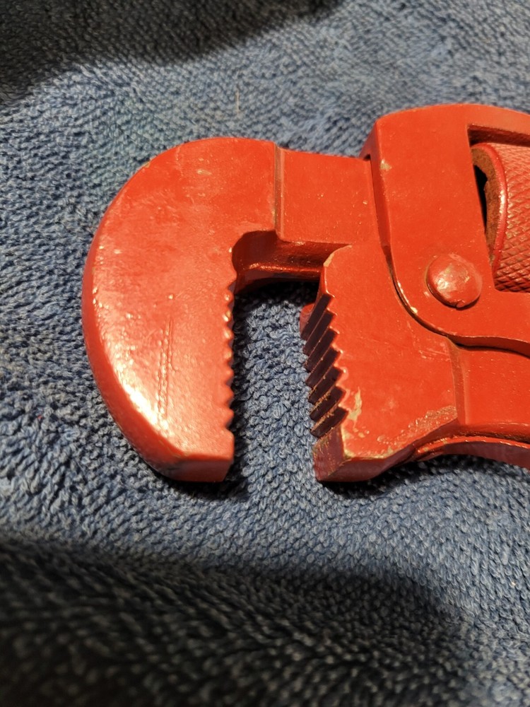 Vintage PEXTO Pipe Wrench