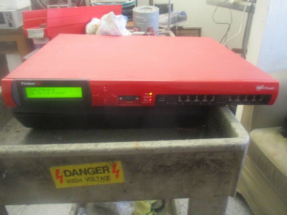 WatchGuard Firebox X1250e Core Model: T1AE8 Firewall