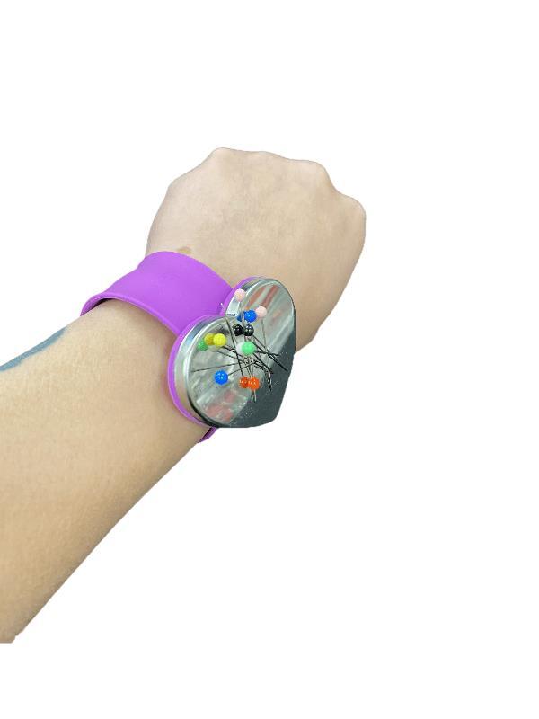 Magnetic Wrist Holder - Sewing, Quilting