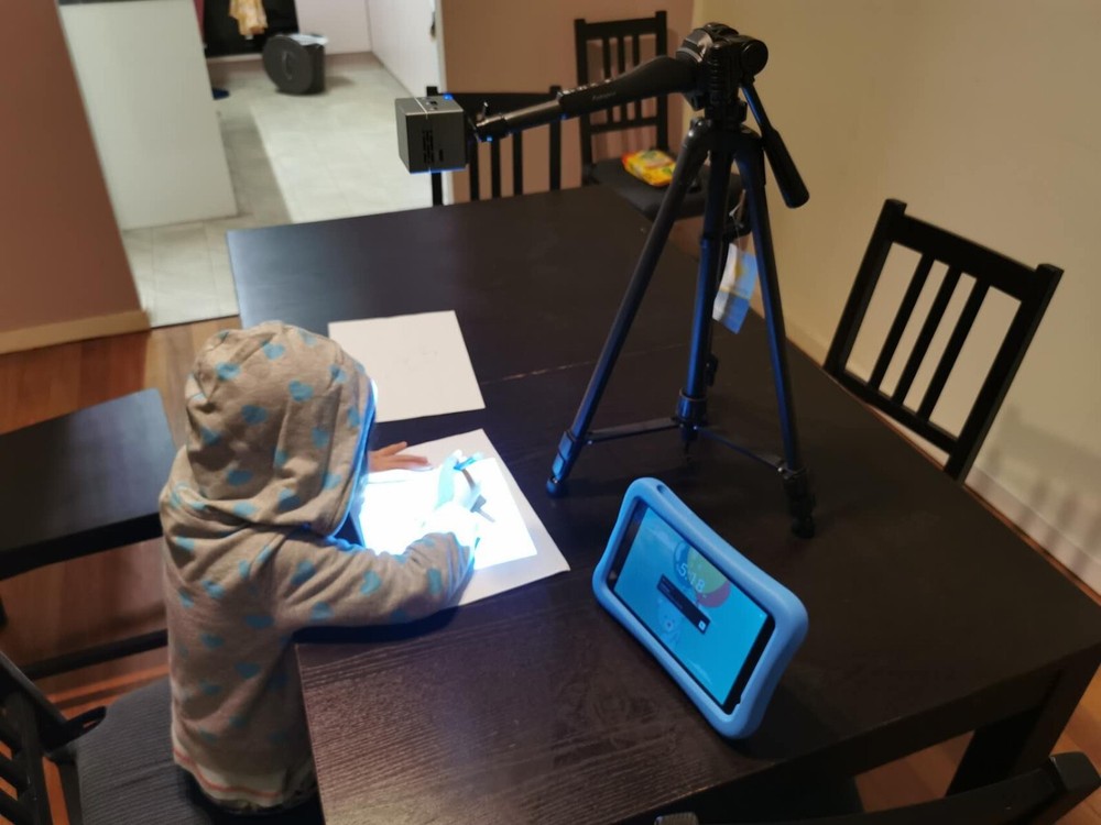 Art Projector - WoW Pocket Projector MP-100 Wireless - Project and Trace!