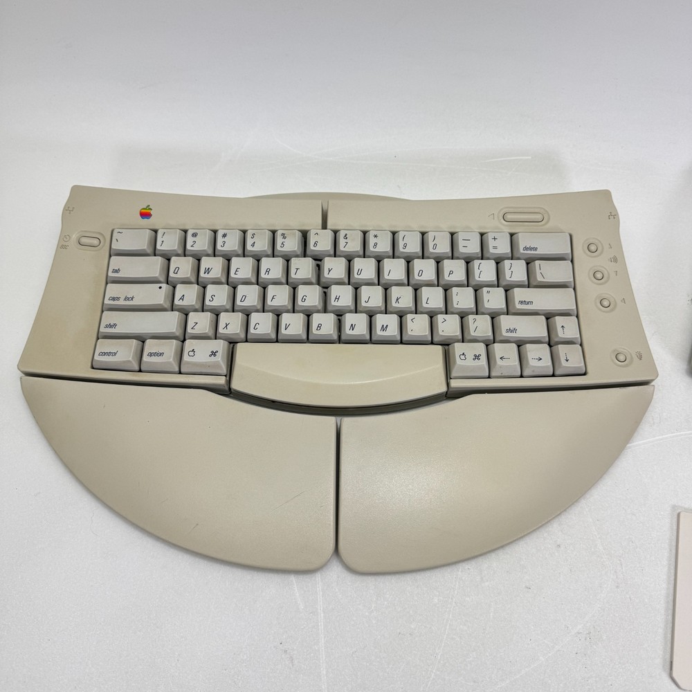 Vintage Apple Mac Adjustable Keyboard M1242 + Numeric Keypad & Disk Ergonomic