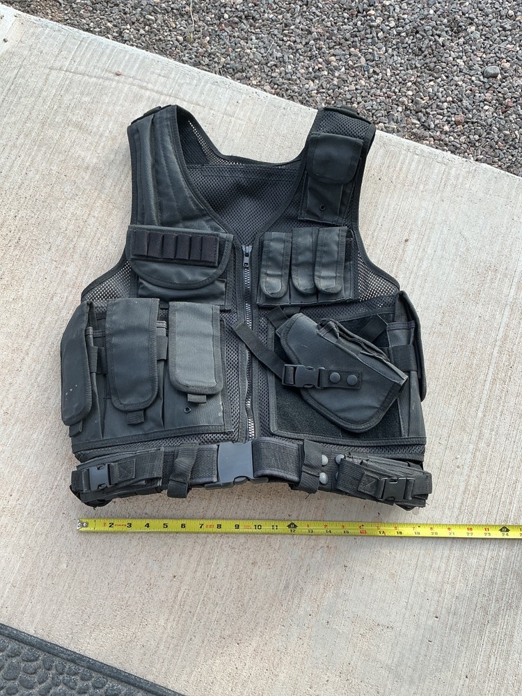 Multi Purpose Tactical Vest Black Unbranded EUC Large