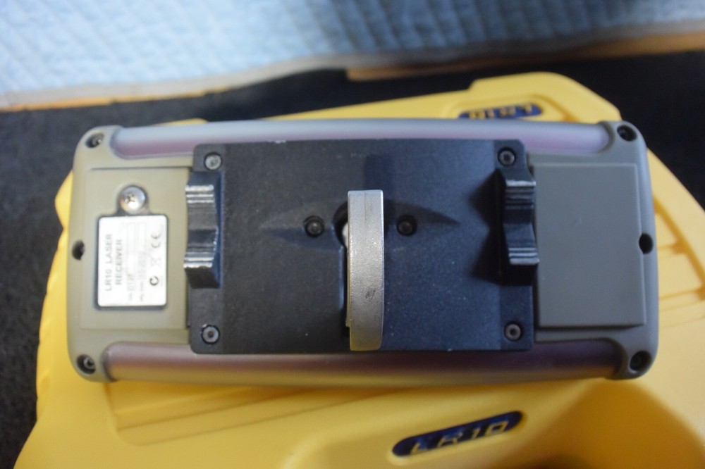 Spectra Precision Model LR10 Laser Receiver with Cable and Case