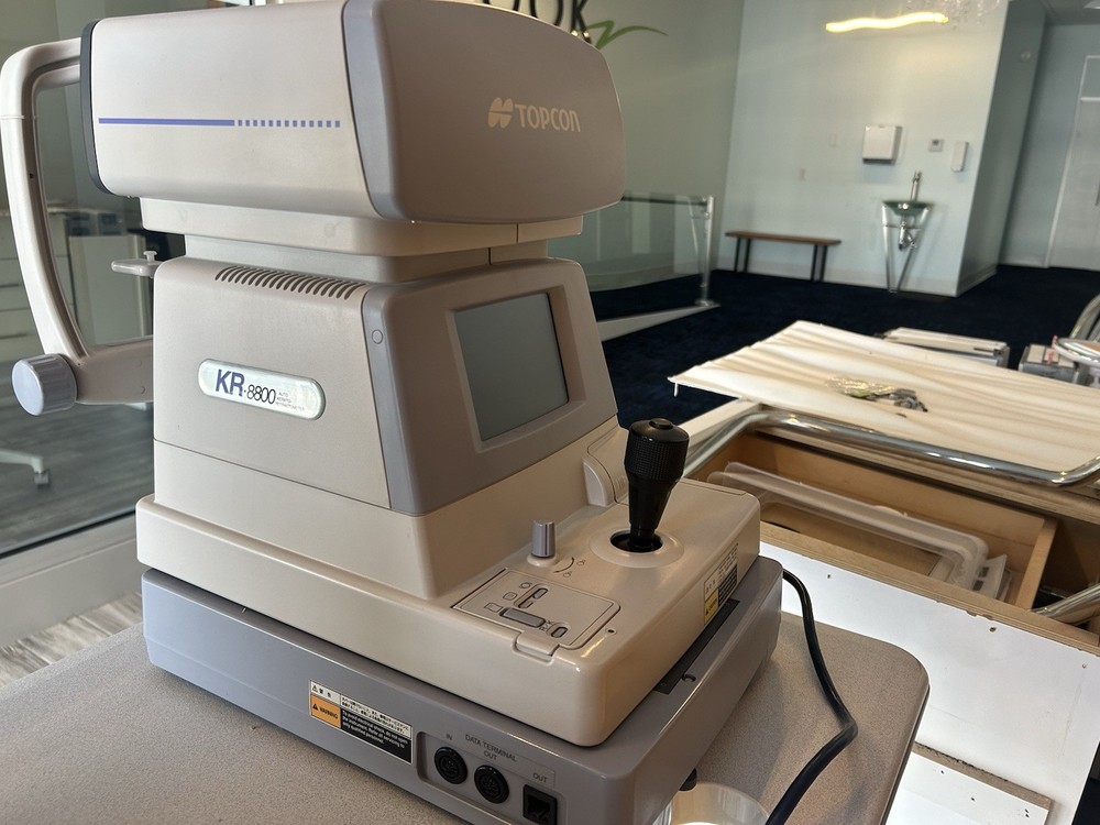 Topcon KR-8800 Auto Refractor/ Keratometer