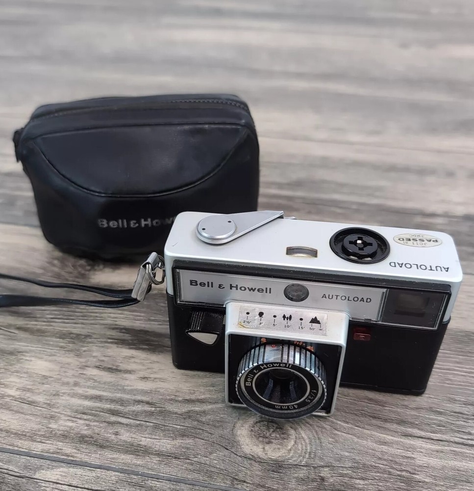 Vintage Bell & Howell Autoload Model 340 Camera With Original Case 40mm Works