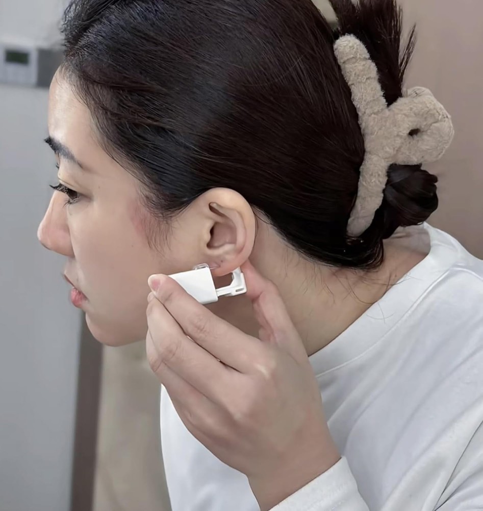 Complete Ear Piercing Kit - Disposable Gun, Preloaded 5mm Studs & Accessories