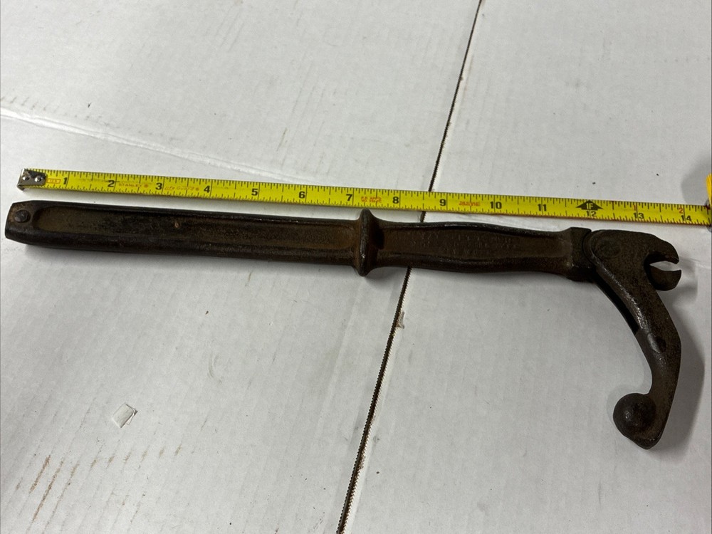 Antique Nail Puller Chas Morrill Cast Iron Nail Puller USA