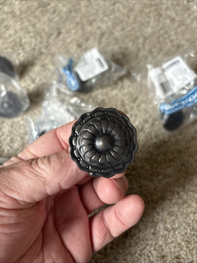 Set of 4 Decorative Drawer Pulls