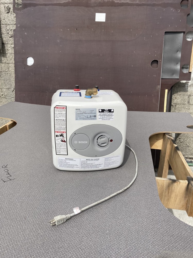 Bosch Tronic 3000T Mini-Tank Electric Water Heater - New Without Box