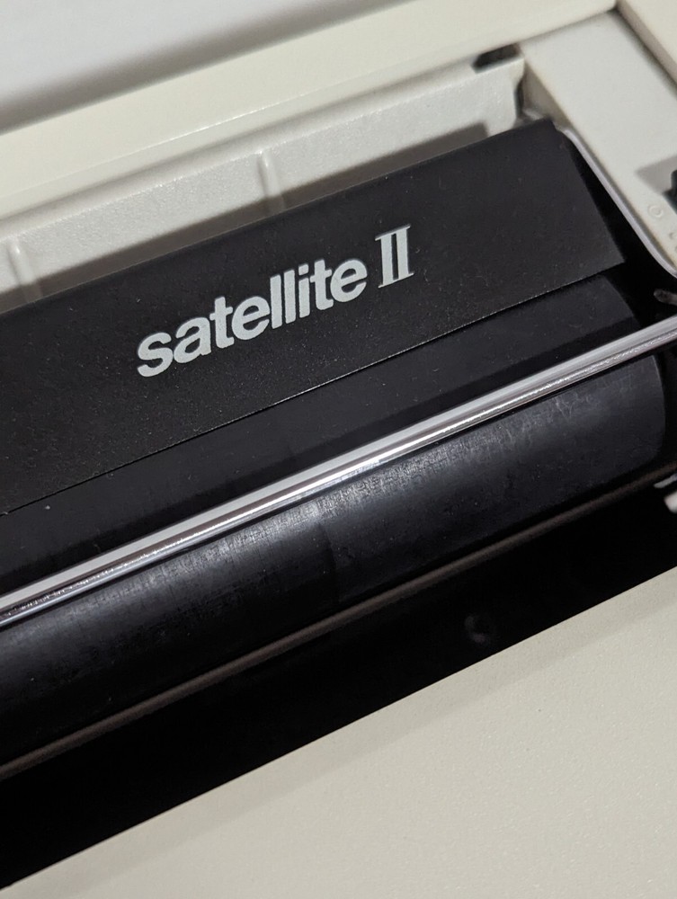 Vtg Royal Satellite II Electronic Typewriter