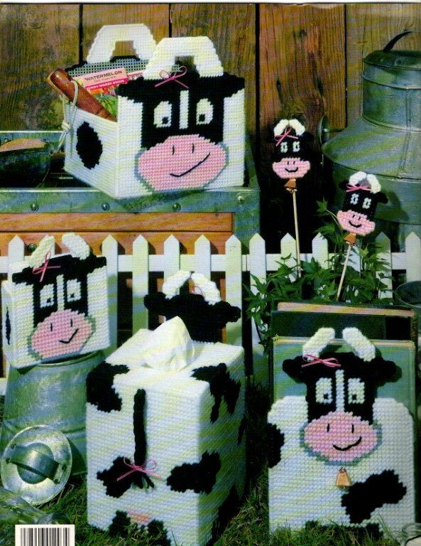 LEISURE ARTS CREATE A MOO-D IN PLASTIC CANVAS