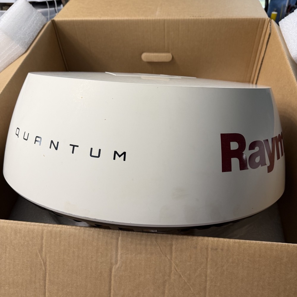 Raymarine Quantum Radome without cables E70210