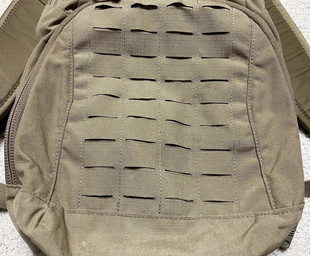 USMC Camelbak MULE Maximum Gear Day Assault Hydration Pack Backpack Coyote Brown