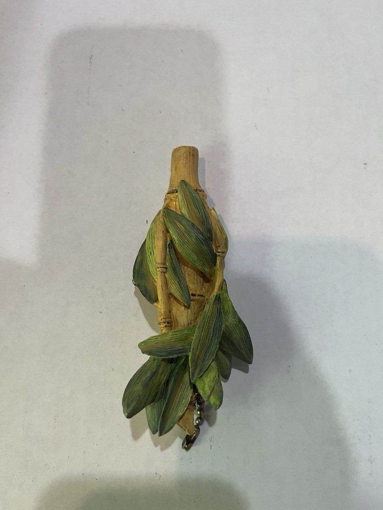 FIGI Vintage Bamboo Hand Painted Pull Chain Attachment