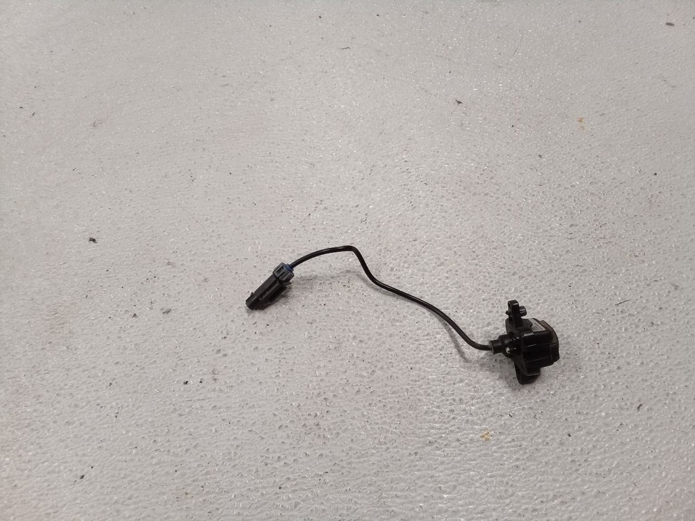 Camera/Projector Camera Side Fits 21-25 ROGUE 361384