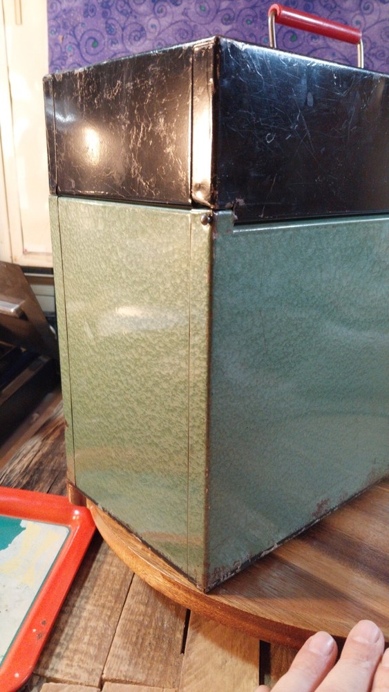 Old Metal Locking Box LOCK BOX SAFE PAPER FILE STORAGE