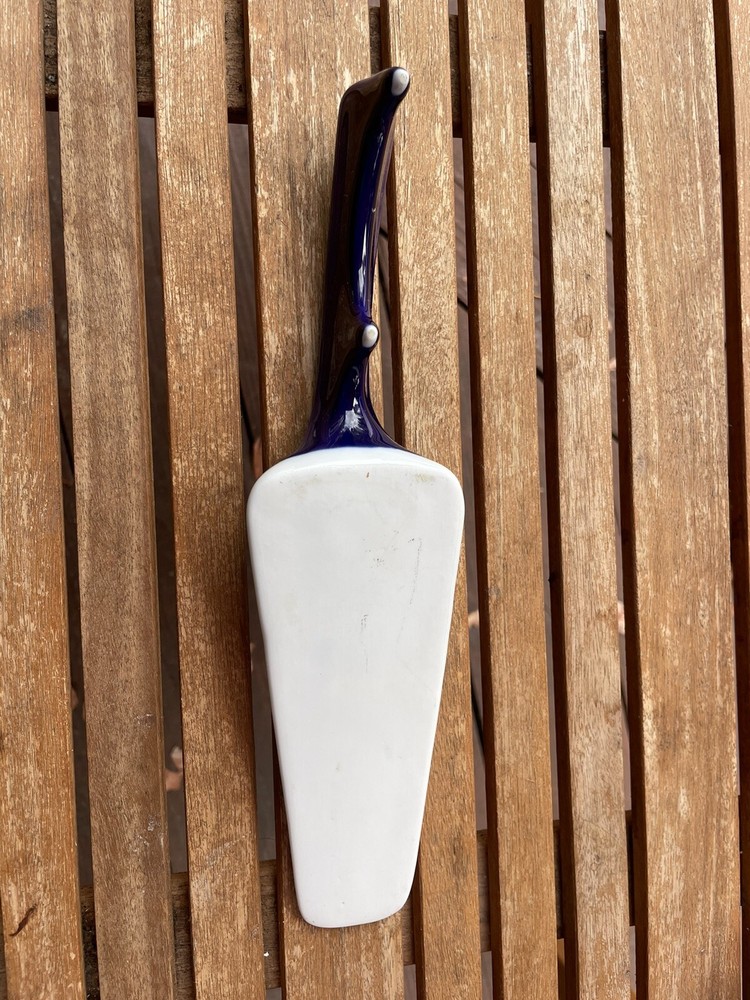 Vintage Cake Server with flowers