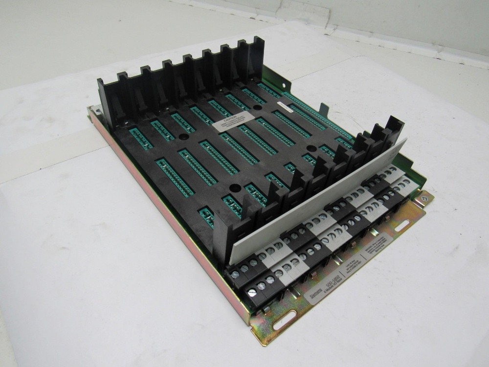 Siemens 500-5892 Base Module Rack 8 Slot