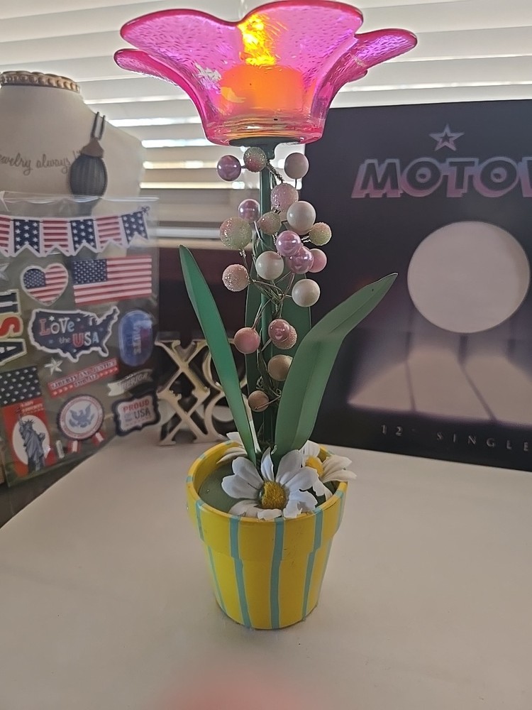 Flower W/tealight Decor