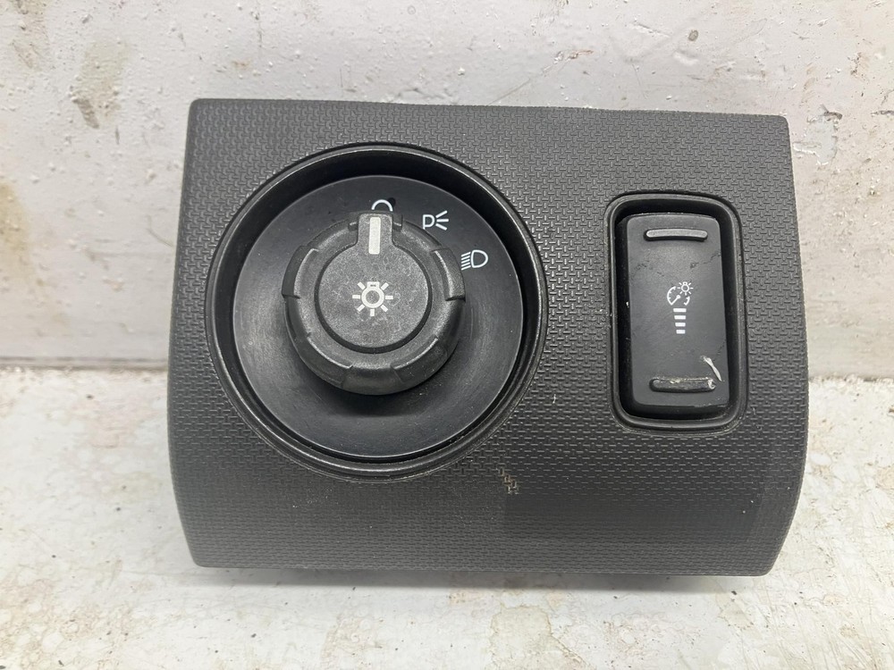 Ford F650 HEADLIGHT SWITCH Dash Panel - Used