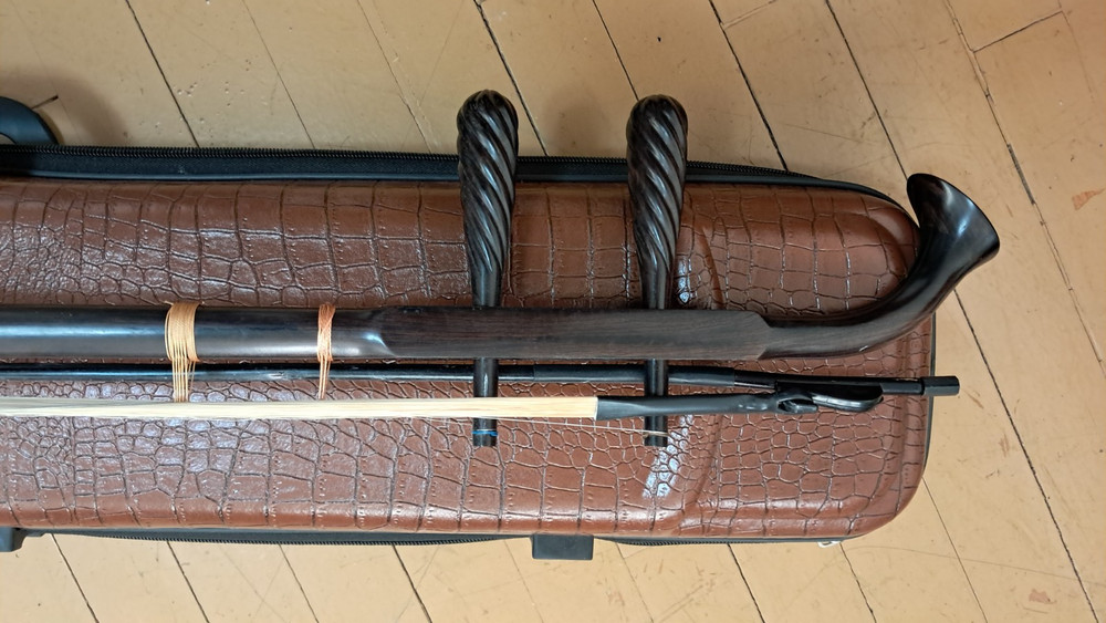 Sandal wood Erhu