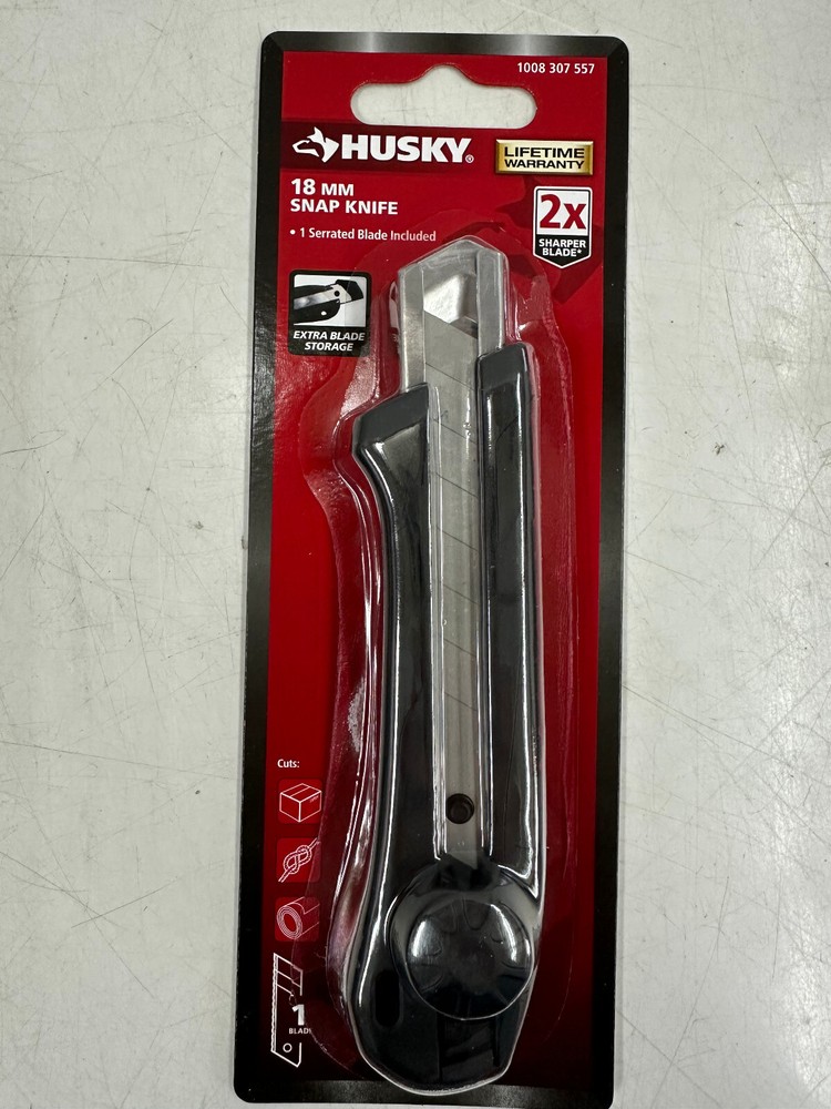 (2) Husky 18 mm Pro Snap Blade Knife