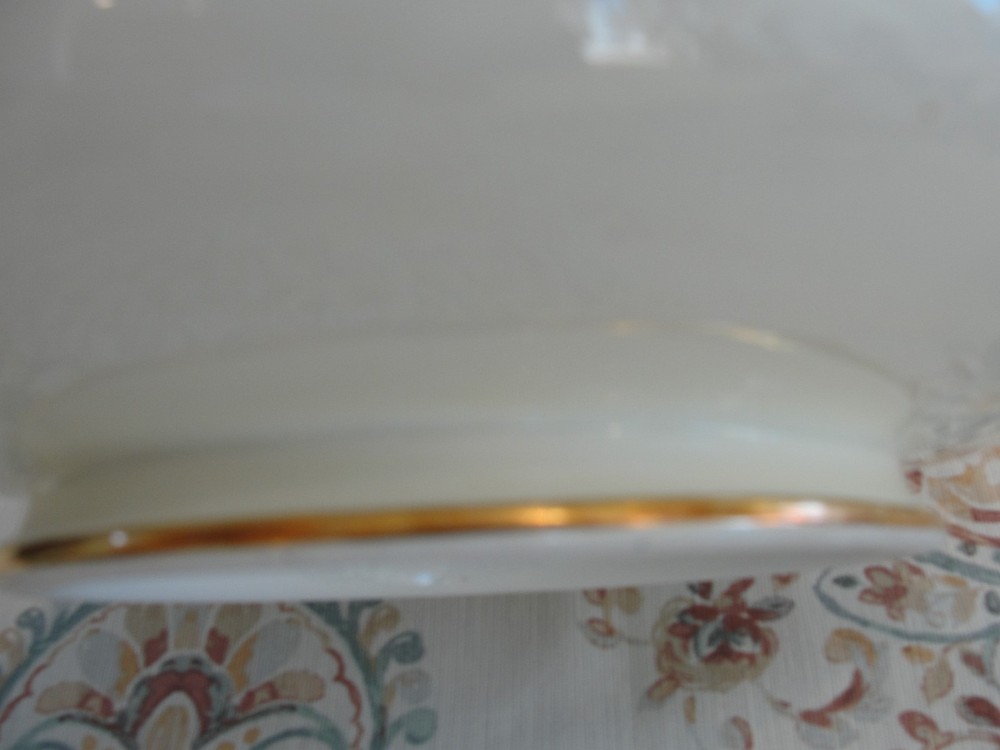 AYNSLEY CYNTHIA COVERED VEG BOWL