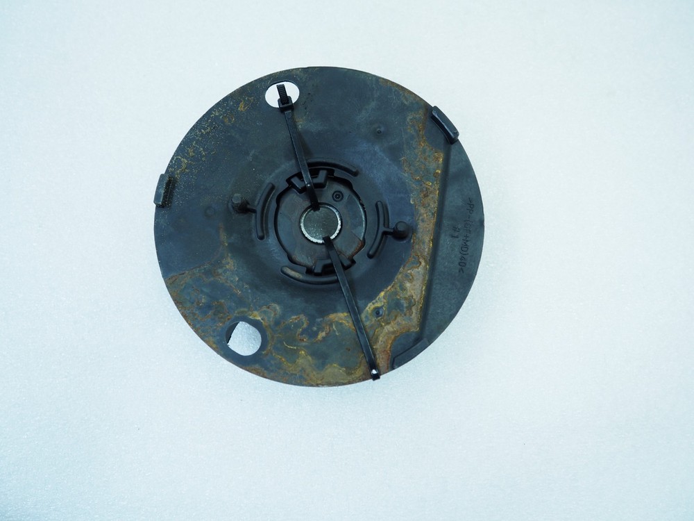 BRIGGS & STRATTON Vertical Engine Tank 650, 675 E, Exi, IS Series