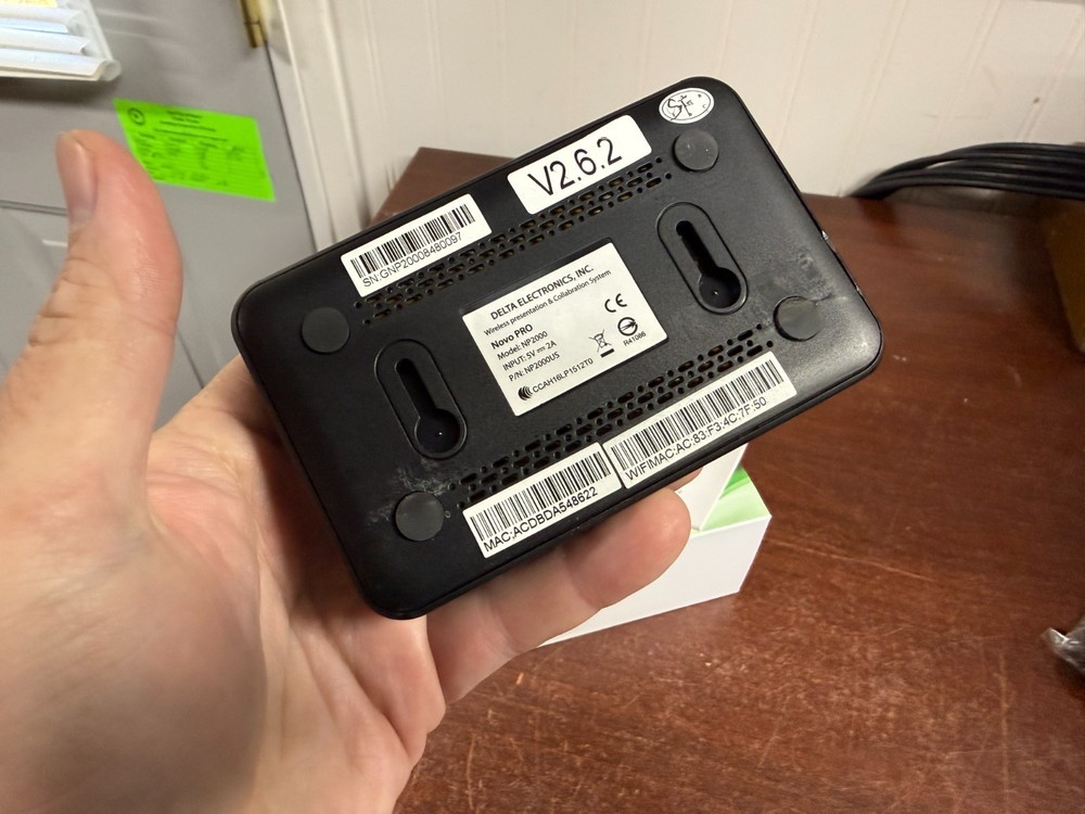 Vivitek Novo Pro Wireless Presentation Collaboration Solution