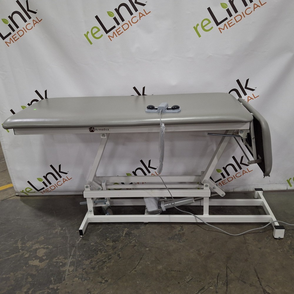 Armedica AM200 Treatment Table